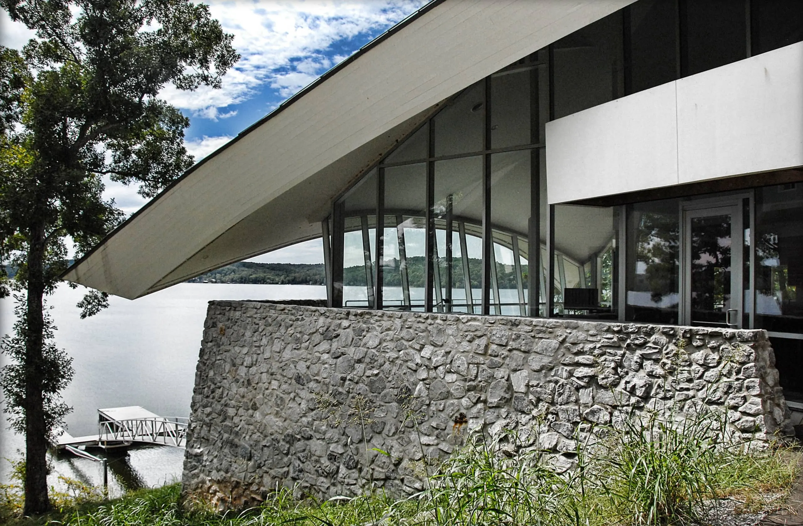 Pickwick Lake House